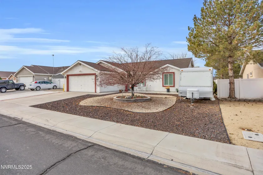 1370 White Bluffs, Fernley, Nevada 89408, 3 Bedrooms Bedrooms, ,2 BathroomsBathrooms,Residential,Residential,White Bluffs,250059179