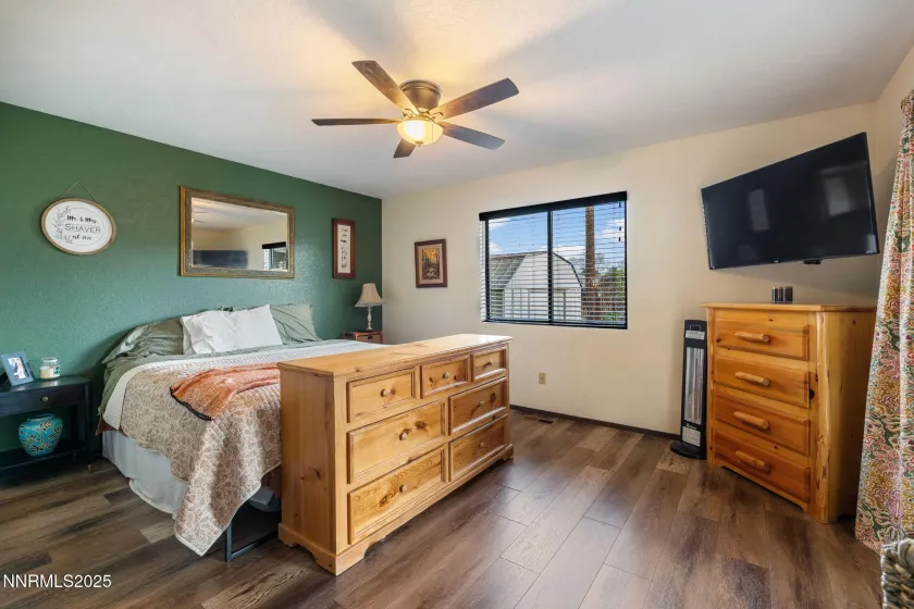 87 Gurr, Sparks, Nevada 89431, 3 Bedrooms Bedrooms, ,3 BathroomsBathrooms,Residential,Residential,Gurr,250059184