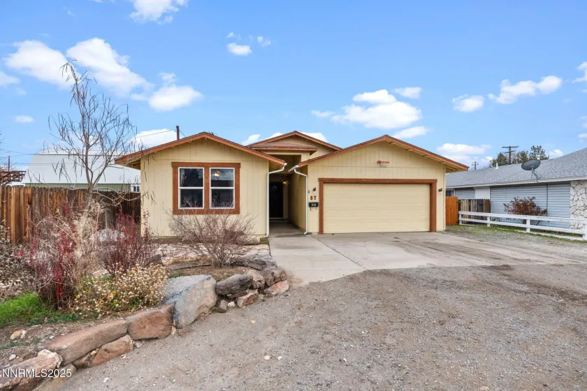 87 Gurr, Sparks, Nevada 89431, 3 Bedrooms Bedrooms, ,3 BathroomsBathrooms,Residential,Residential,Gurr,250059184