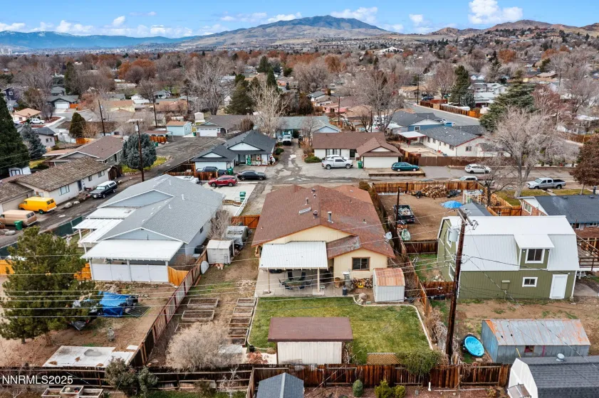 87 Gurr, Sparks, Nevada 89431, 3 Bedrooms Bedrooms, ,3 BathroomsBathrooms,Residential,Residential,Gurr,250059184