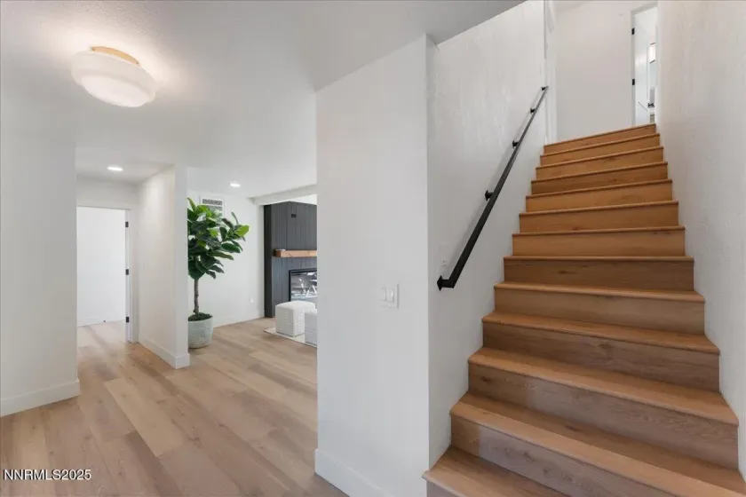 20217 Virginia, Reno, Nevada 89521, 5 Bedrooms Bedrooms, ,4 BathroomsBathrooms,Residential,Residential,Virginia,250059185