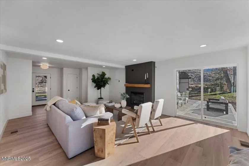 20217 Virginia, Reno, Nevada 89521, 5 Bedrooms Bedrooms, ,4 BathroomsBathrooms,Residential,Residential,Virginia,250059185