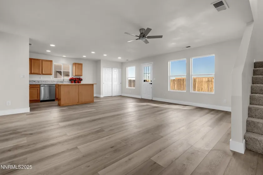 9020 Red Baron, Reno, Nevada 89506, 4 Bedrooms Bedrooms, ,3 BathroomsBathrooms,Residential,Residential,Red Baron,250059190