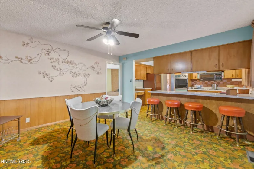 7365 Pinehurst, Reno, Nevada 89502, 3 Bedrooms Bedrooms, ,2 BathroomsBathrooms,Residential,Residential,Pinehurst,250059196