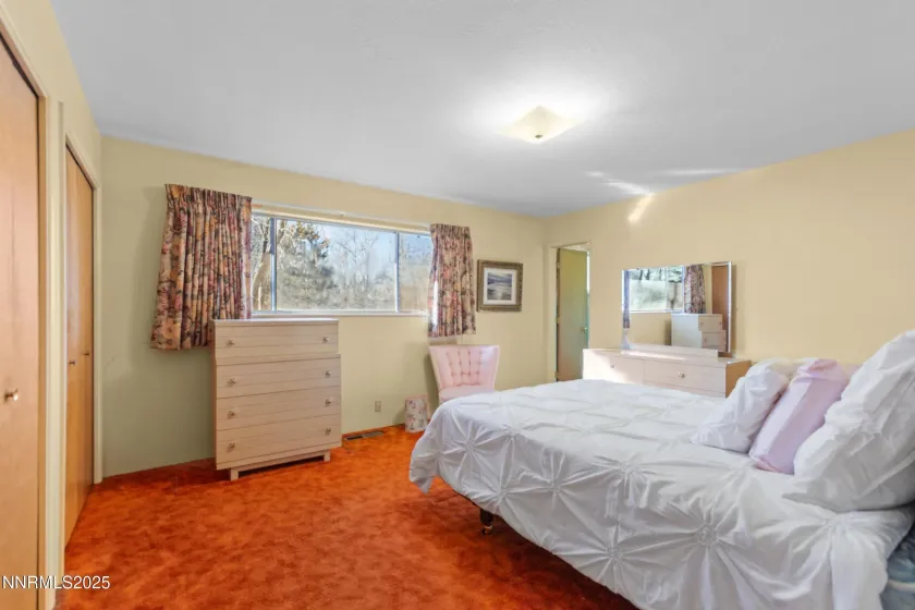 7365 Pinehurst, Reno, Nevada 89502, 3 Bedrooms Bedrooms, ,2 BathroomsBathrooms,Residential,Residential,Pinehurst,250059196