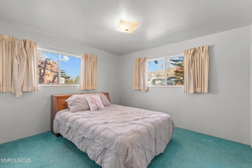 7365 Pinehurst, Reno, Nevada 89502, 3 Bedrooms Bedrooms, ,2 BathroomsBathrooms,Residential,Residential,Pinehurst,250059196