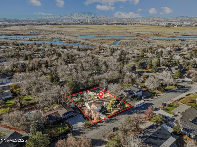 7365 Pinehurst, Reno, Nevada 89502, 3 Bedrooms Bedrooms, ,2 BathroomsBathrooms,Residential,Residential,Pinehurst,250059196