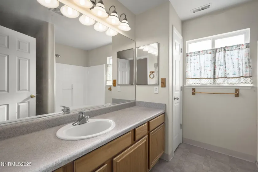 17782 Fossil, Reno, Nevada 89508, 4 Bedrooms Bedrooms, ,3 BathroomsBathrooms,Residential,Residential,Fossil,250059197