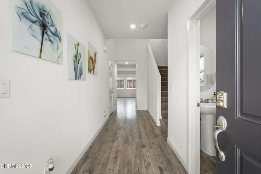 6637 Coyote Call, Sparks, Nevada 89436, 4 Bedrooms Bedrooms, ,3 BathroomsBathrooms,Residential,Residential,Coyote Call,250059199