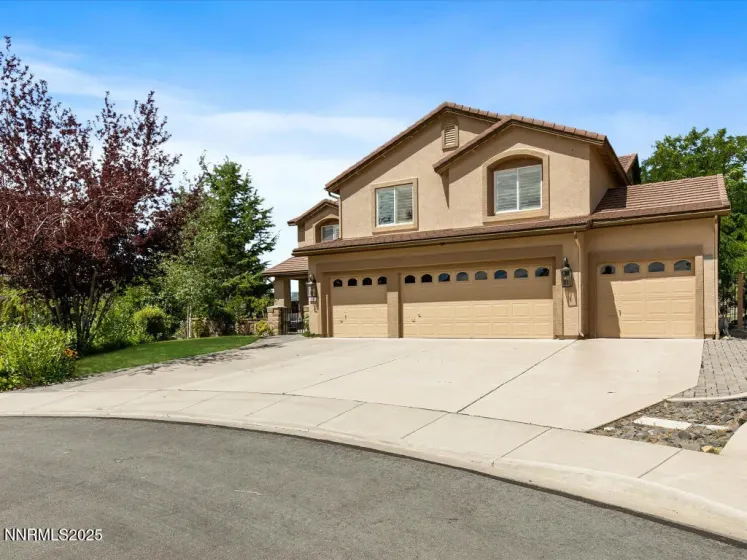 7284 Glenmore, Reno, Nevada 89523, 4 Bedrooms Bedrooms, ,3 BathroomsBathrooms,Residential,Residential,Glenmore,250059198