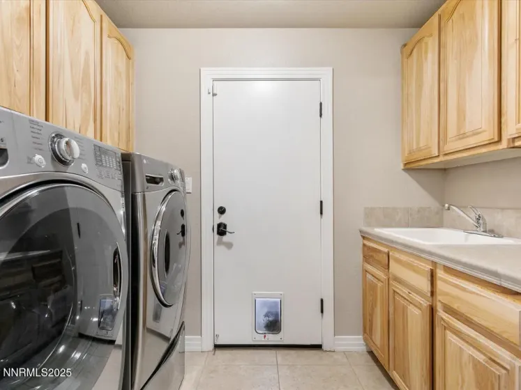 7284 Glenmore, Reno, Nevada 89523, 4 Bedrooms Bedrooms, ,3 BathroomsBathrooms,Residential,Residential,Glenmore,250059198