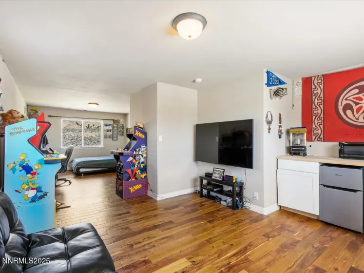 7284 Glenmore, Reno, Nevada 89523, 4 Bedrooms Bedrooms, ,3 BathroomsBathrooms,Residential,Residential,Glenmore,250059198