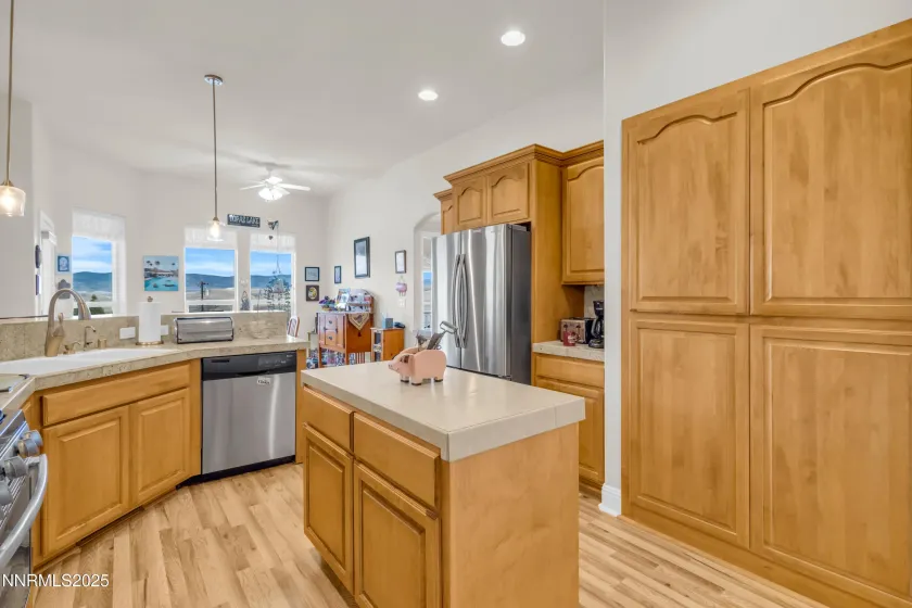 1957 Eureka, Gardnerville, Nevada 89410, 3 Bedrooms Bedrooms, ,2 BathroomsBathrooms,Residential,Residential,Eureka,250059200