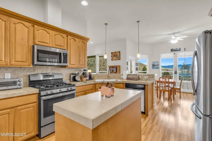 1957 Eureka, Gardnerville, Nevada 89410, 3 Bedrooms Bedrooms, ,2 BathroomsBathrooms,Residential,Residential,Eureka,250059200