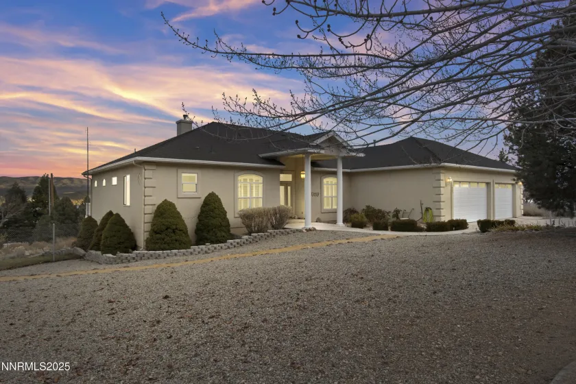 1957 Eureka, Gardnerville, Nevada 89410, 3 Bedrooms Bedrooms, ,2 BathroomsBathrooms,Residential,Residential,Eureka,250059200