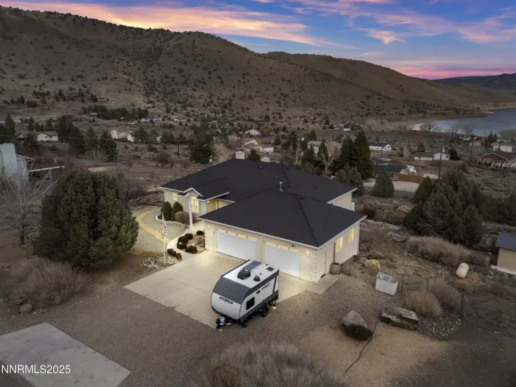 1957 Eureka, Gardnerville, Nevada 89410, 3 Bedrooms Bedrooms, ,2 BathroomsBathrooms,Residential,Residential,Eureka,250059200