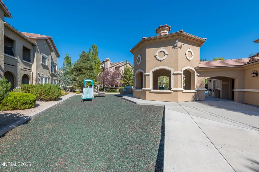 9050 Double R, Reno, Nevada 89521, 2 Bedrooms Bedrooms, ,2 BathroomsBathrooms,Residential,Residential,Double R,250050072