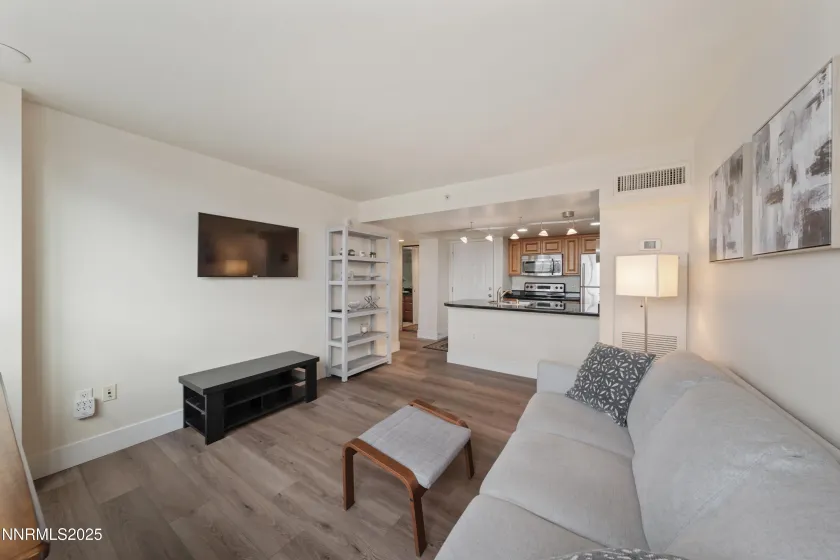 450 Arlington, Reno, Nevada 89503, 1 Bedroom Bedrooms, ,1 BathroomBathrooms,Residential,Residential,Arlington,250059201