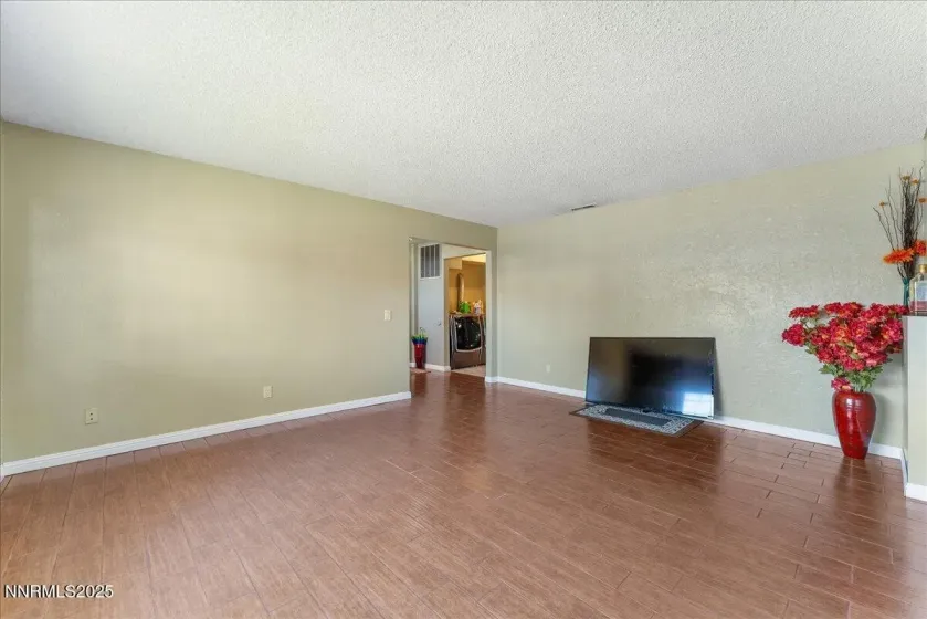 3607 Keogh, Sparks, Nevada 89431, 4 Bedrooms Bedrooms, ,3 BathroomsBathrooms,Residential,Residential,Keogh,250057699