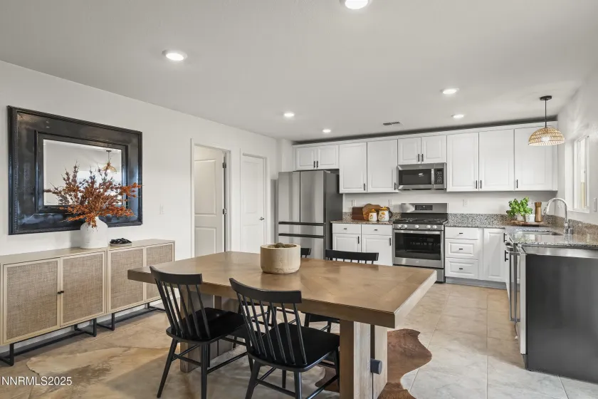 626 Coyote Bluff, Reno, Nevada 89506, 3 Bedrooms Bedrooms, ,3 BathroomsBathrooms,Residential,Residential,Coyote Bluff,250059205