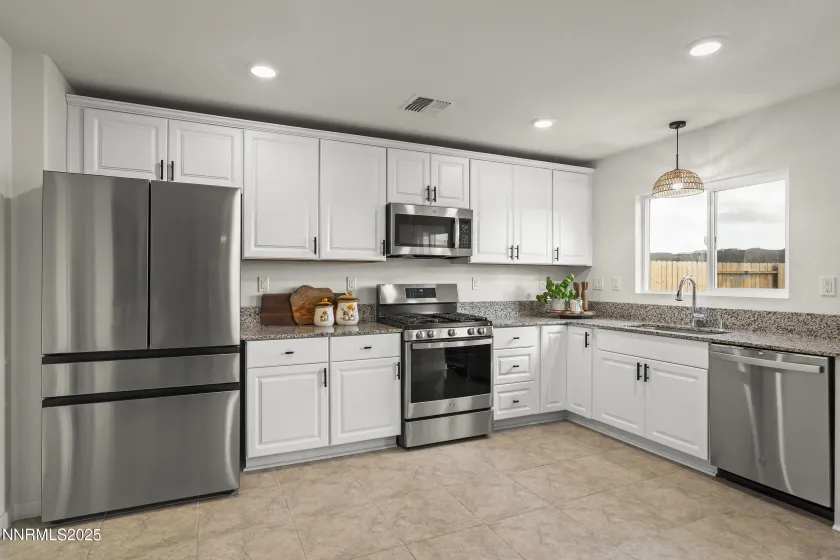 626 Coyote Bluff, Reno, Nevada 89506, 3 Bedrooms Bedrooms, ,3 BathroomsBathrooms,Residential,Residential,Coyote Bluff,250059205