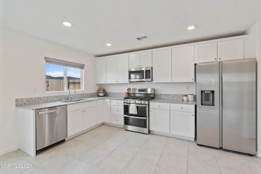 636 Coyote Blf, Reno, Nevada 89506, 3 Bedrooms Bedrooms, ,3 BathroomsBathrooms,Residential,Residential,Coyote Blf,250059207