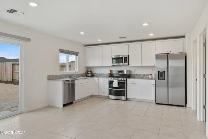 636 Coyote Blf, Reno, Nevada 89506, 3 Bedrooms Bedrooms, ,3 BathroomsBathrooms,Residential,Residential,Coyote Blf,250059207