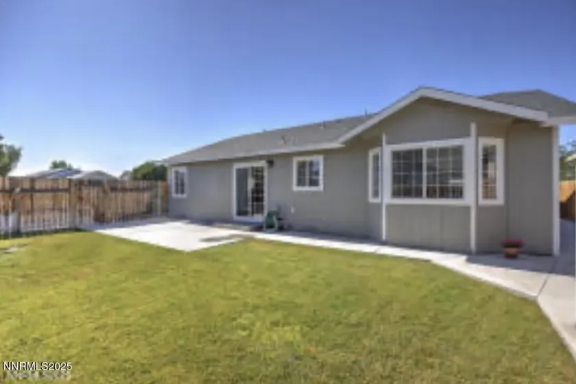 206 Dianna, Fallon, Nevada 89406, 3 Bedrooms Bedrooms, ,2 BathroomsBathrooms,Residential,Residential,Dianna,250059208