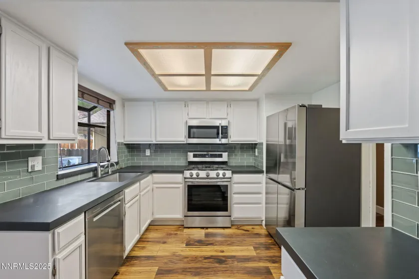 1705 Sierra Highlands, Reno, Nevada 89523, 2 Bedrooms Bedrooms, ,4 BathroomsBathrooms,Residential,Residential,Sierra Highlands,250056558