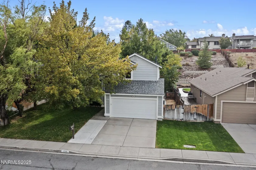 1705 Sierra Highlands, Reno, Nevada 89523, 2 Bedrooms Bedrooms, ,4 BathroomsBathrooms,Residential,Residential,Sierra Highlands,250056558