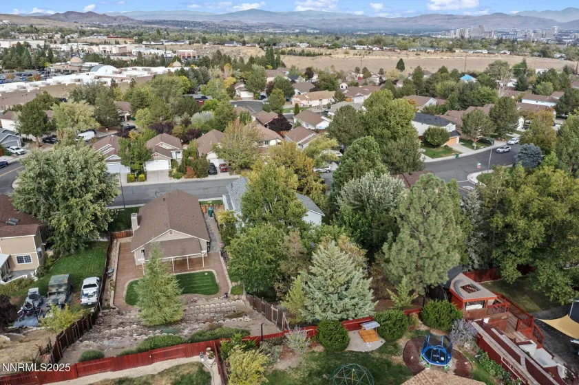 1705 Sierra Highlands, Reno, Nevada 89523, 2 Bedrooms Bedrooms, ,4 BathroomsBathrooms,Residential,Residential,Sierra Highlands,250056558