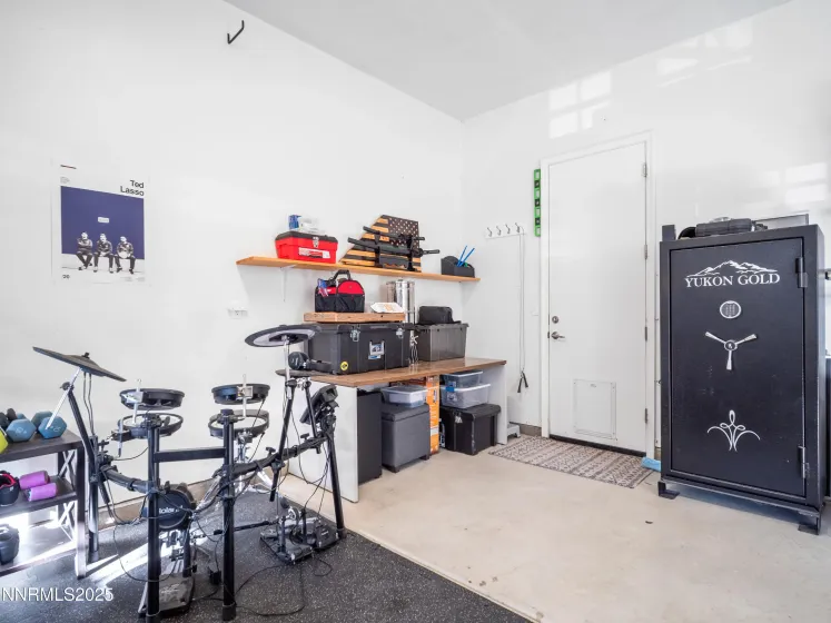 7490 Rough Rock, Reno, Nevada 89502, 4 Bedrooms Bedrooms, ,3 BathroomsBathrooms,Residential,Residential,Rough Rock,250059211