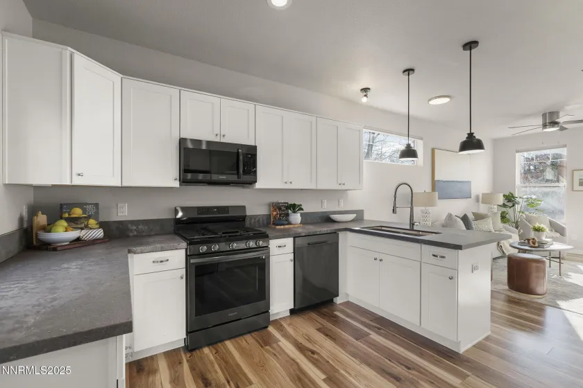 222 Arroyo, Reno, Nevada 89509, 3 Bedrooms Bedrooms, ,3 BathroomsBathrooms,Residential,Residential,Arroyo,250059215