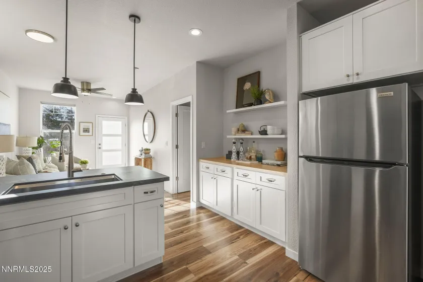 222 Arroyo, Reno, Nevada 89509, 3 Bedrooms Bedrooms, ,3 BathroomsBathrooms,Residential,Residential,Arroyo,250059215