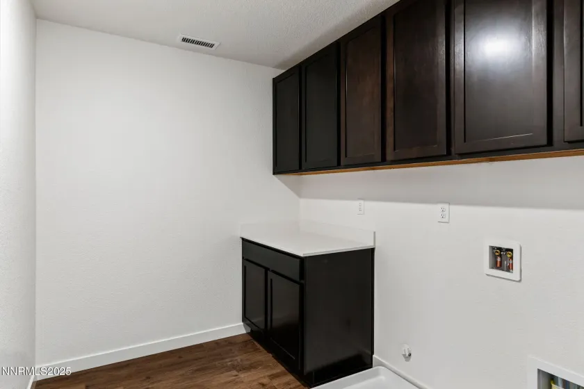 343 Halite, Dayton, Nevada 89403, 3 Bedrooms Bedrooms, ,3 BathroomsBathrooms,Residential,Residential,Halite,250059217