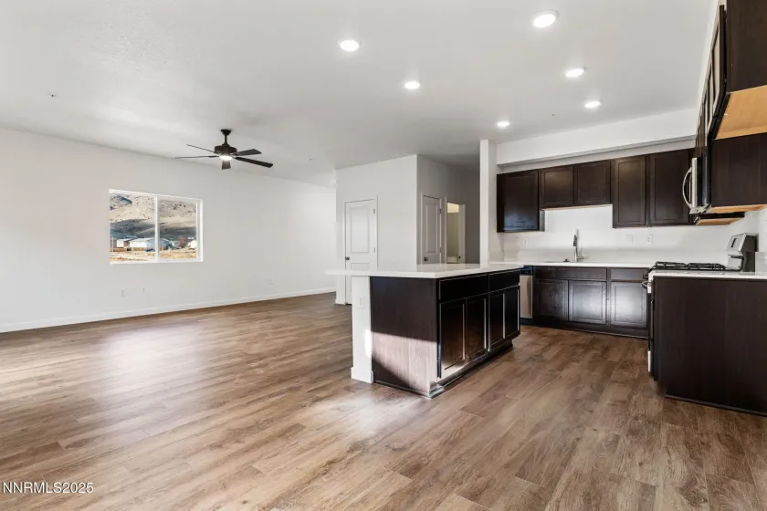 343 Halite, Dayton, Nevada 89403, 3 Bedrooms Bedrooms, ,3 BathroomsBathrooms,Residential,Residential,Halite,250059217