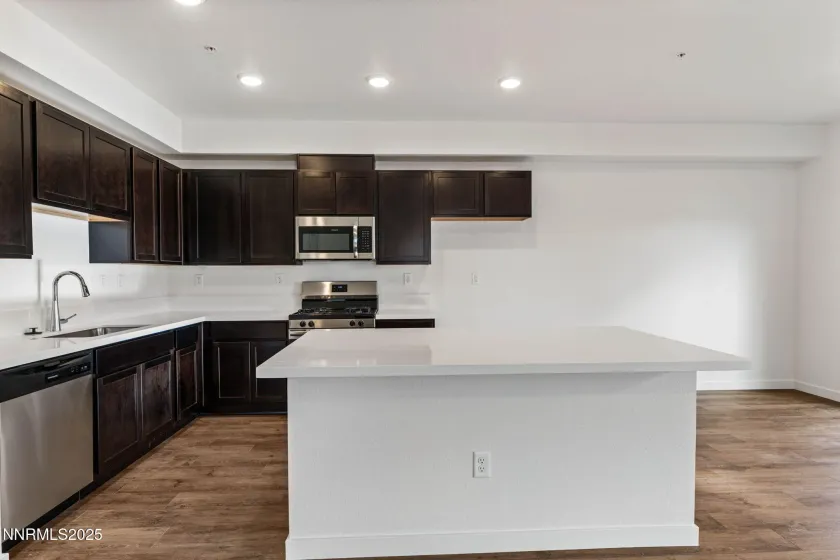 343 Halite, Dayton, Nevada 89403, 3 Bedrooms Bedrooms, ,3 BathroomsBathrooms,Residential,Residential,Halite,250059217