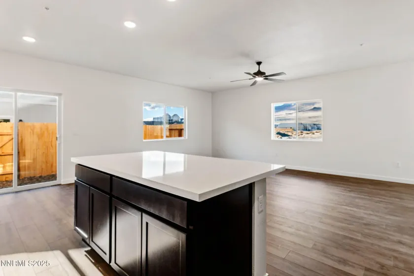 343 Halite, Dayton, Nevada 89403, 3 Bedrooms Bedrooms, ,3 BathroomsBathrooms,Residential,Residential,Halite,250059217