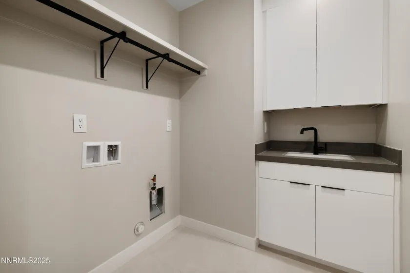 77 Caballada, Reno, Nevada 89511, 2 Bedrooms Bedrooms, ,3 BathroomsBathrooms,Residential,Residential,Caballada,250059220