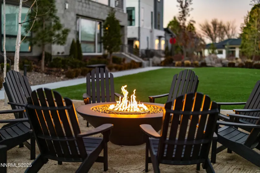 77 Caballada, Reno, Nevada 89511, 2 Bedrooms Bedrooms, ,3 BathroomsBathrooms,Residential,Residential,Caballada,250059220