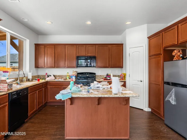 242 Red Oak, Fernley, Nevada 89408, 3 Bedrooms Bedrooms, ,2 BathroomsBathrooms,Residential,Residential,Red Oak,250053683