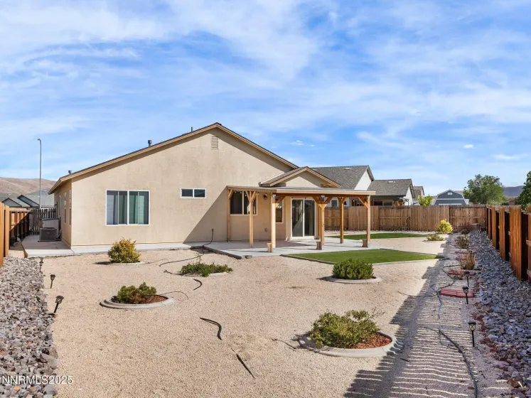 242 Red Oak, Fernley, Nevada 89408, 3 Bedrooms Bedrooms, ,2 BathroomsBathrooms,Residential,Residential,Red Oak,250053683