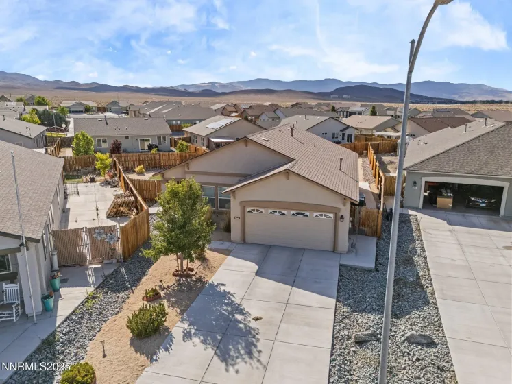 242 Red Oak, Fernley, Nevada 89408, 3 Bedrooms Bedrooms, ,2 BathroomsBathrooms,Residential,Residential,Red Oak,250053683