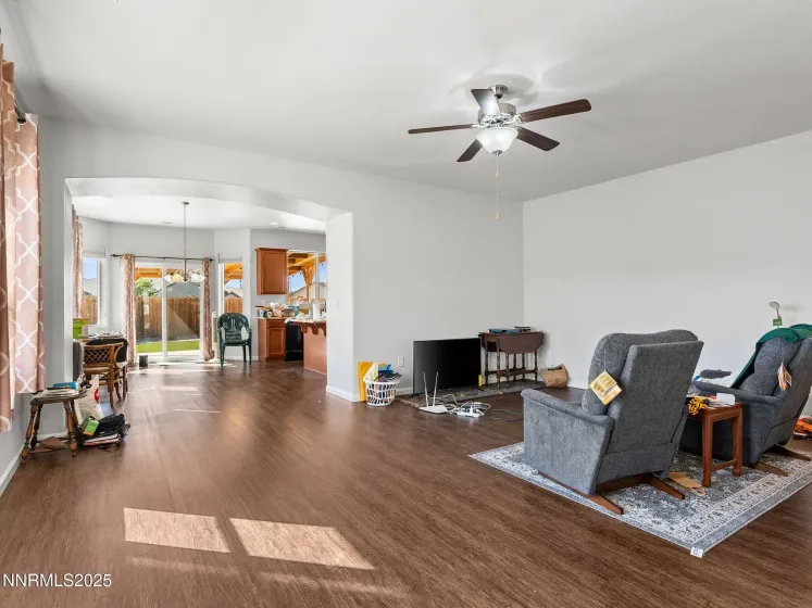 242 Red Oak, Fernley, Nevada 89408, 3 Bedrooms Bedrooms, ,2 BathroomsBathrooms,Residential,Residential,Red Oak,250053683