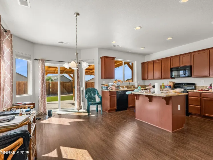 242 Red Oak, Fernley, Nevada 89408, 3 Bedrooms Bedrooms, ,2 BathroomsBathrooms,Residential,Residential,Red Oak,250053683