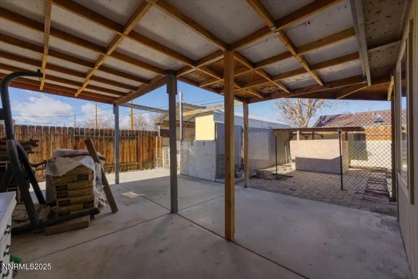 1250 Oxford, Sparks, Nevada 89431, 4 Bedrooms Bedrooms, ,2 BathroomsBathrooms,Residential,Residential,Oxford,250059222