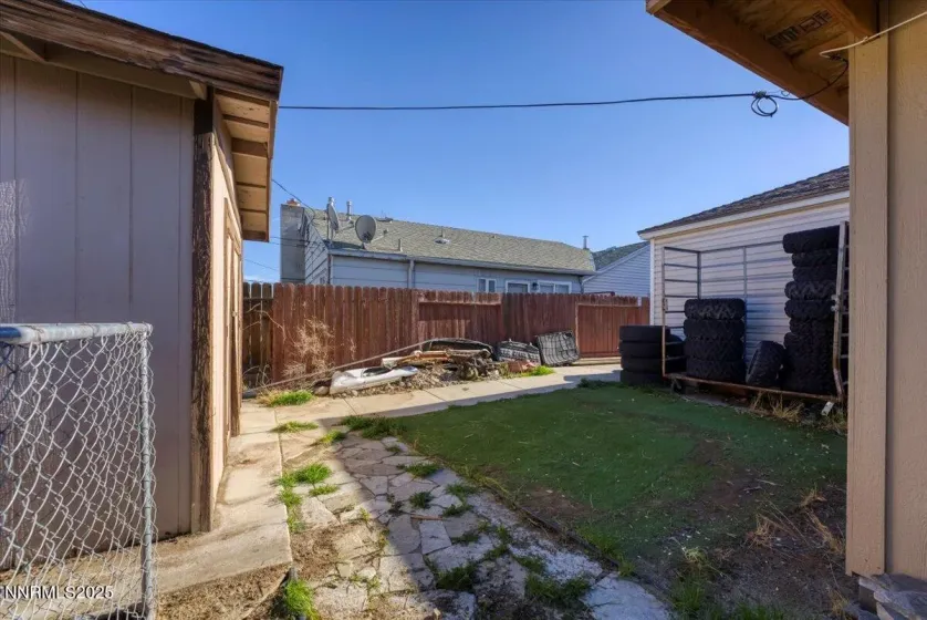 1250 Oxford, Sparks, Nevada 89431, 4 Bedrooms Bedrooms, ,2 BathroomsBathrooms,Residential,Residential,Oxford,250059222