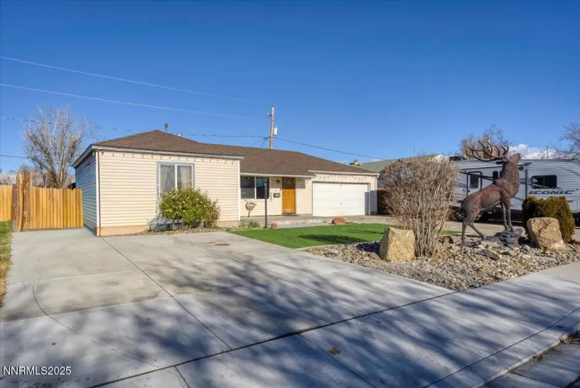 1250 Oxford, Sparks, Nevada 89431, 4 Bedrooms Bedrooms, ,2 BathroomsBathrooms,Residential,Residential,Oxford,250059222