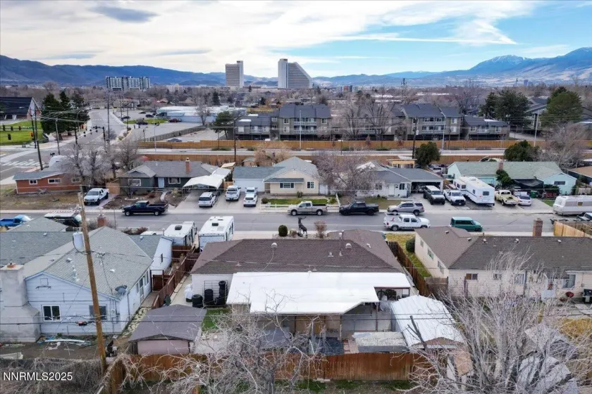 1250 Oxford, Sparks, Nevada 89431, 4 Bedrooms Bedrooms, ,2 BathroomsBathrooms,Residential,Residential,Oxford,250059222