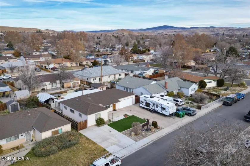 1250 Oxford, Sparks, Nevada 89431, 4 Bedrooms Bedrooms, ,2 BathroomsBathrooms,Residential,Residential,Oxford,250059222